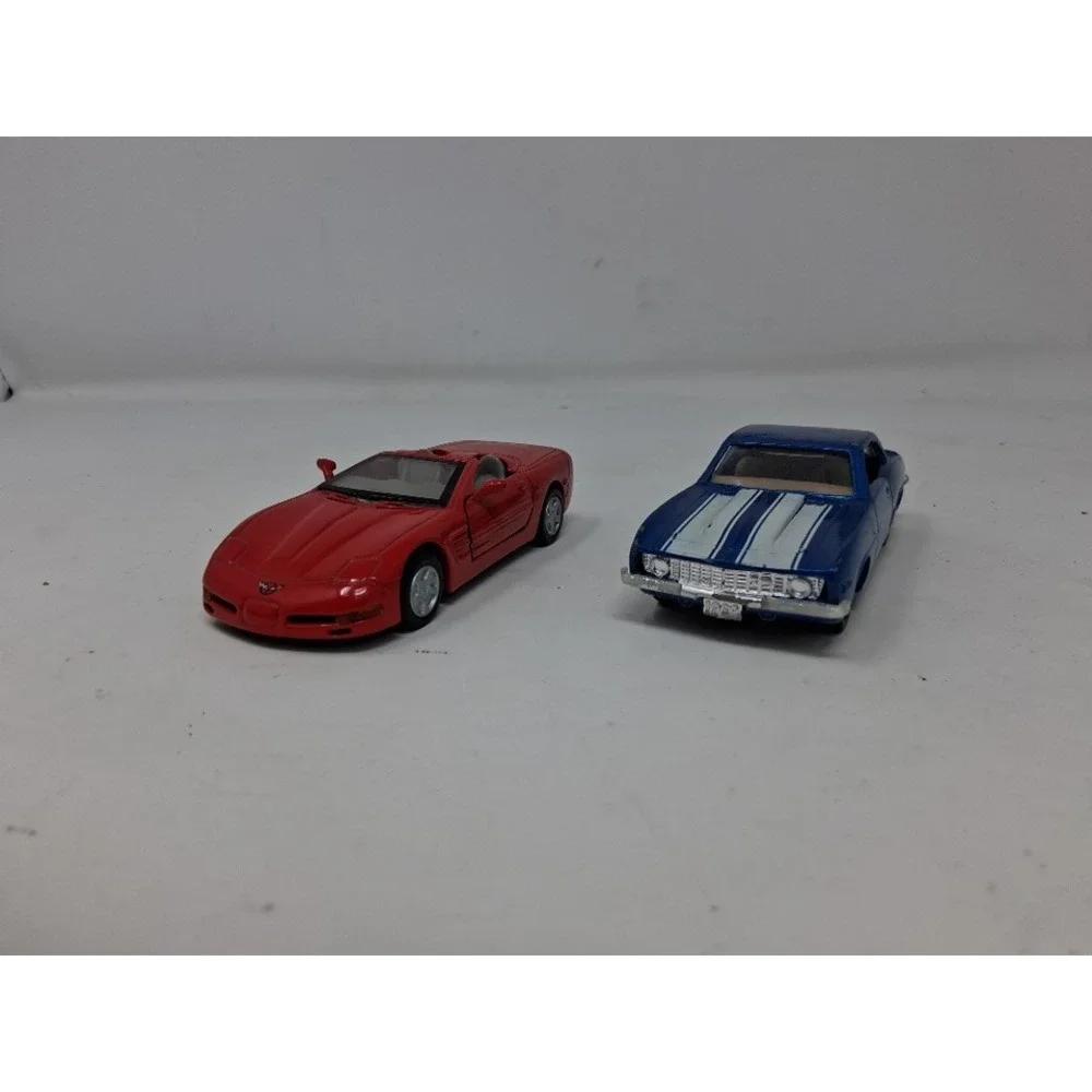 Ertl 1969 Camaro Z28 Blue & 1998 Corvette Red 1:43 Diecast Model Car Lot. W